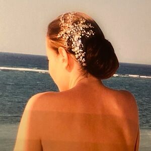 Crystal headpiece with comb